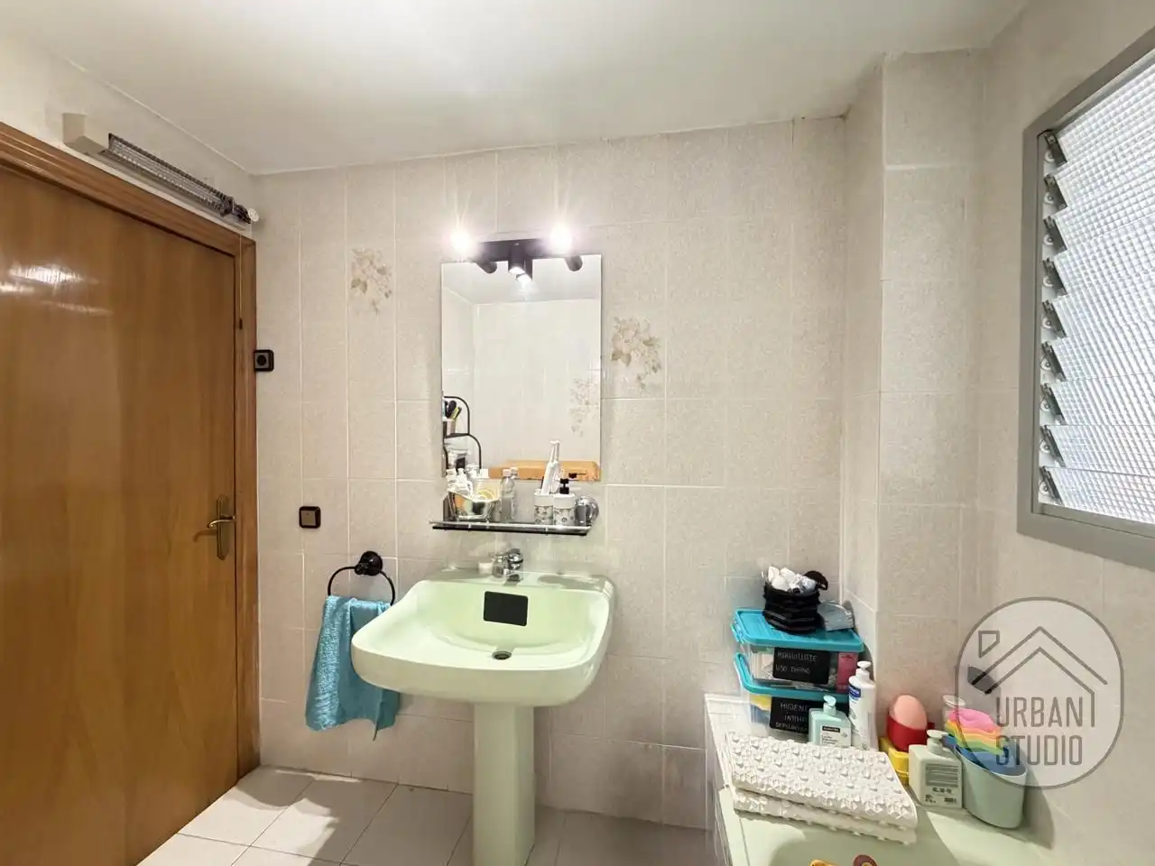 Baño de Piso en venta en Alicante / Alacant con Terraza