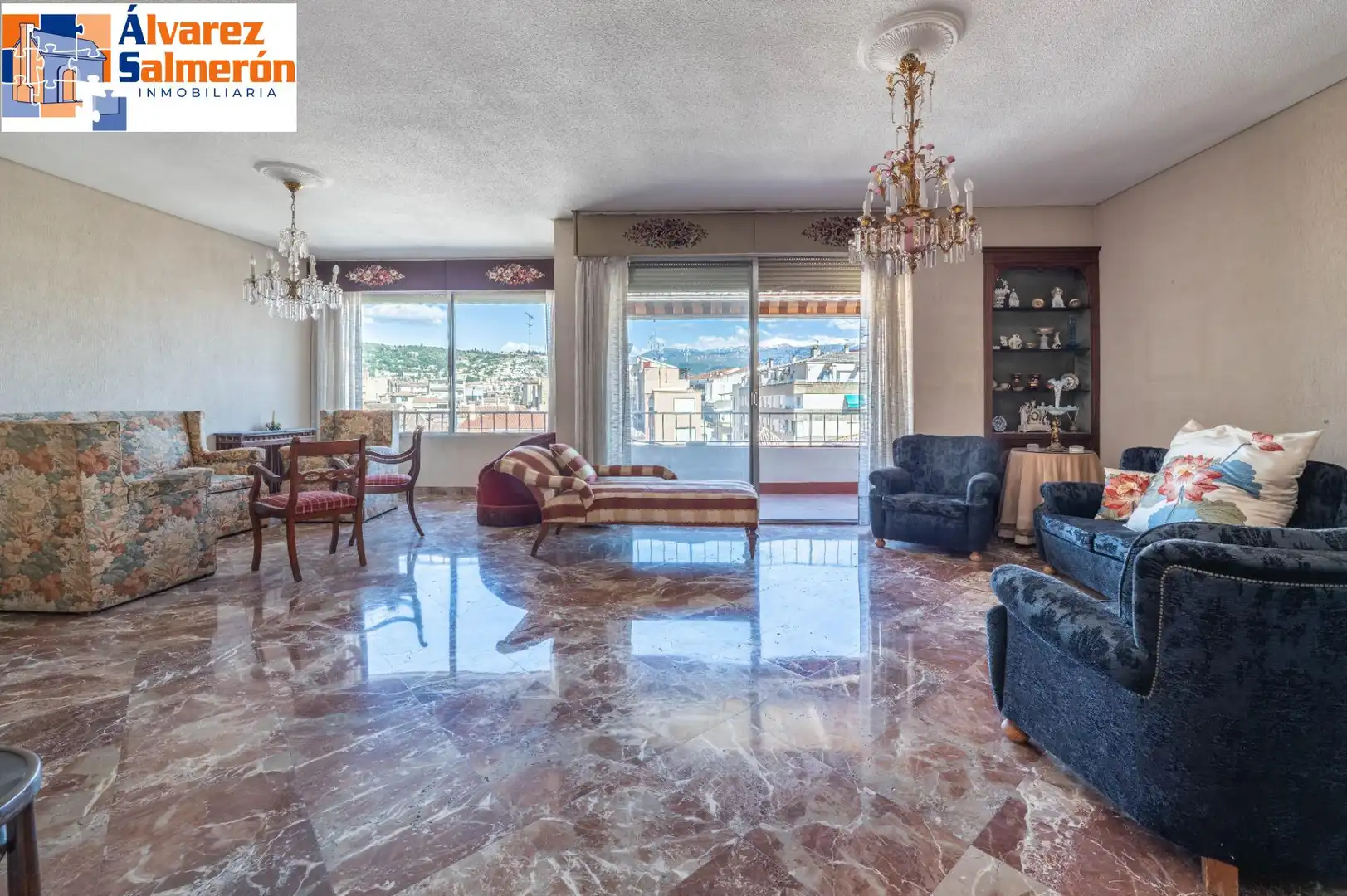 Sala de estar de Piso en venta en Granada con Terraza y Balcón