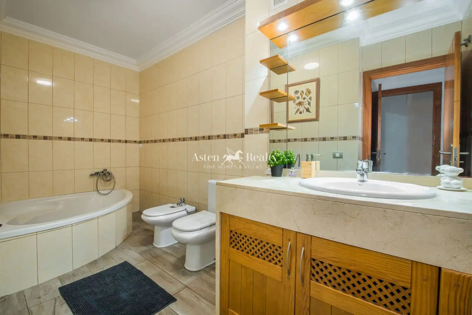 Baño de Apartamento en venta en Guía de Isora con Aire acondicionado, Terraza y Trastero