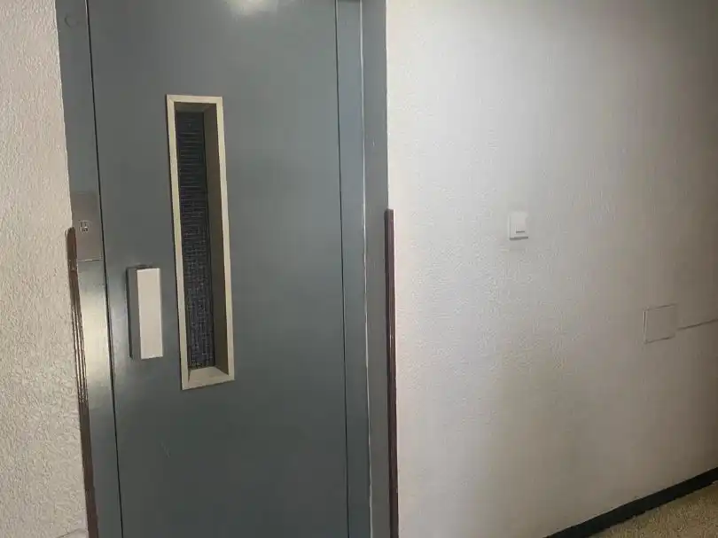 Pis amb ascensor en venda a fray serafin de ausejo 5