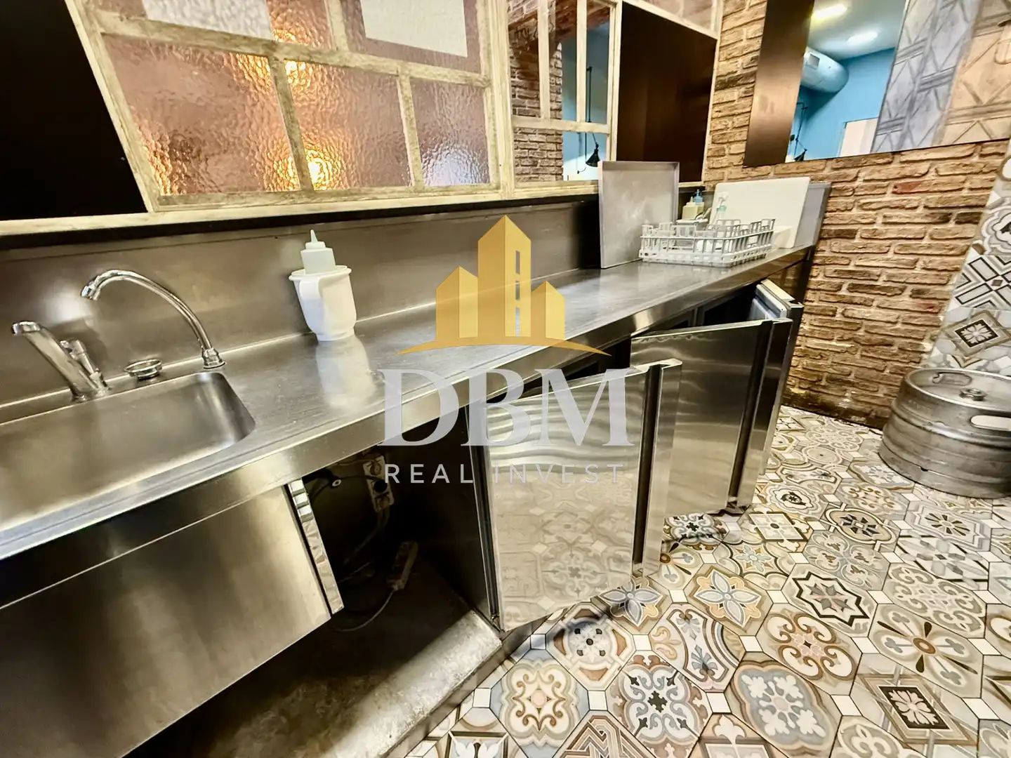 Business premises for transfer in Eixample, imagen 32