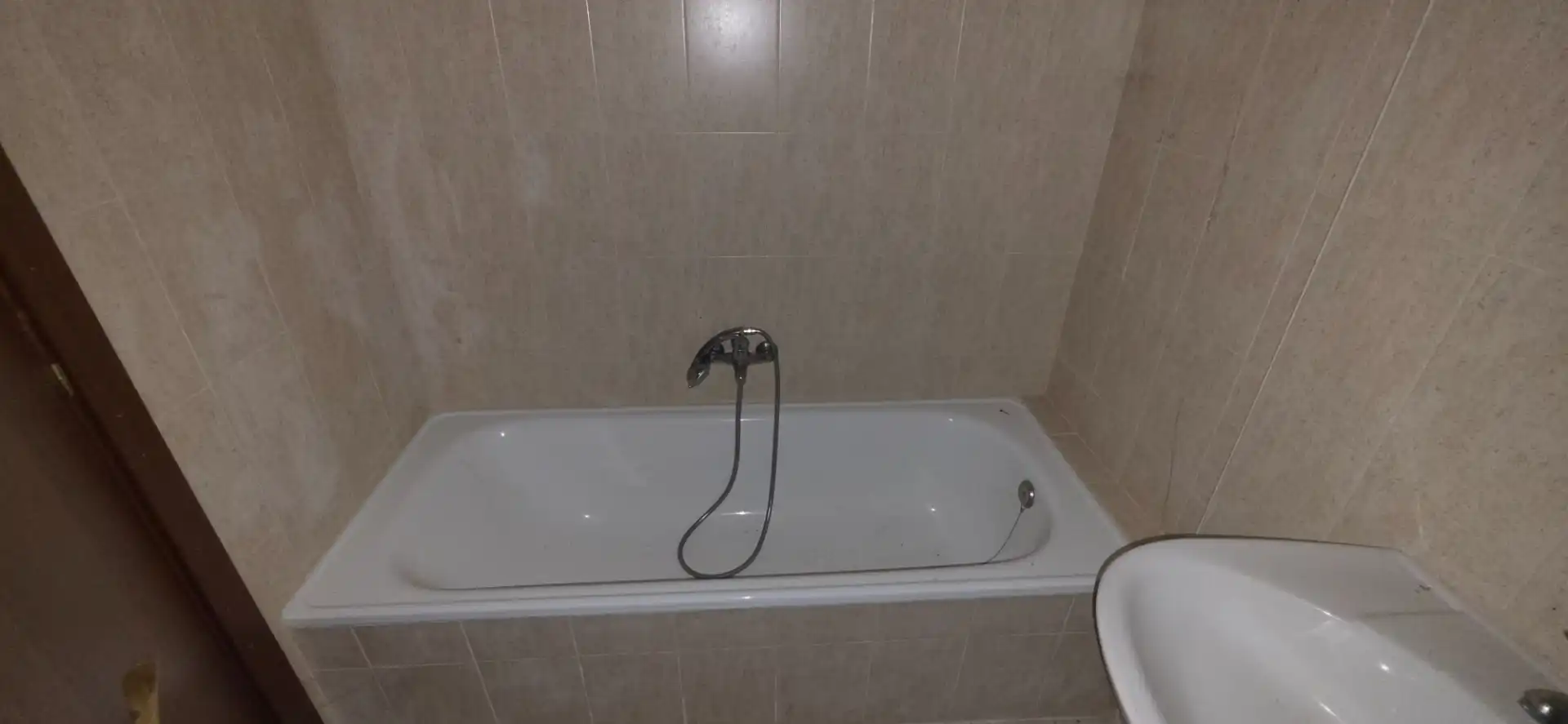 Baño de Piso en venta en Soba con Calefacción