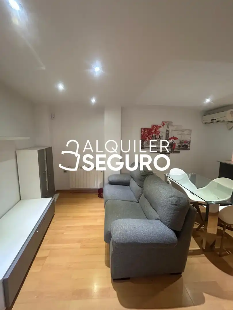 Wohnzimmer von Wohnung zur Miete in Churriana de la Vega mit Klimaanlage, Heizung und Abstellraum