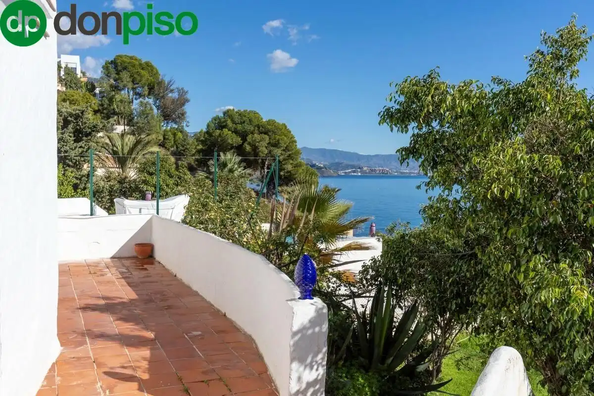 Terrace of Houses for sale in Almuñécar  with Air Conditioner, Heating and Private garden
