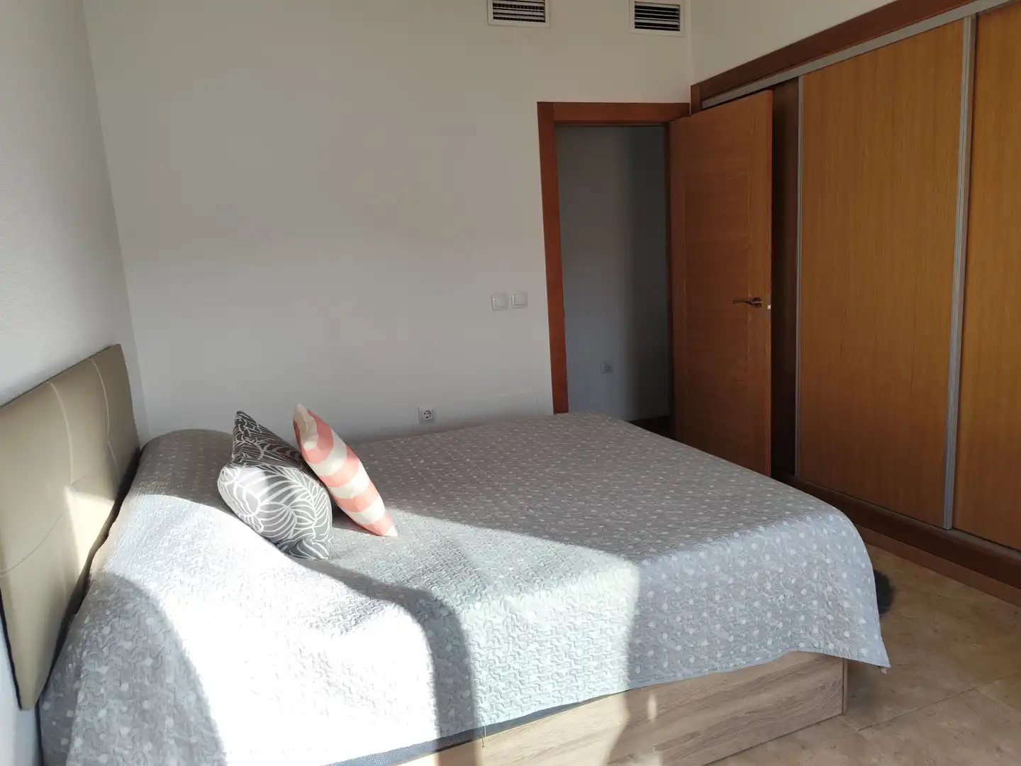 Habitación de Ático en venta en Murcia con Aire acondicionado, Terraza y Amueblado