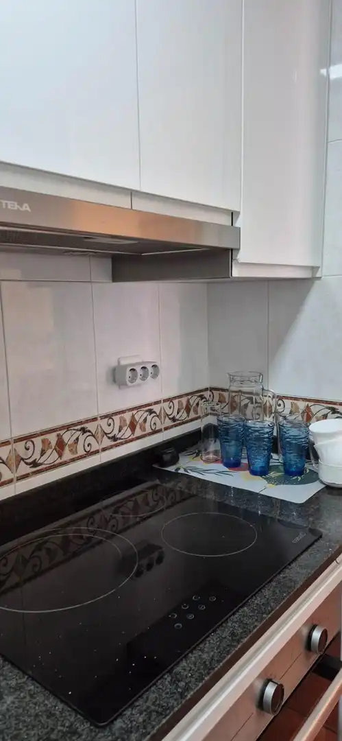 Cuina de Estudi en venda en Benidorm amb Moblat i Piscina comunitària