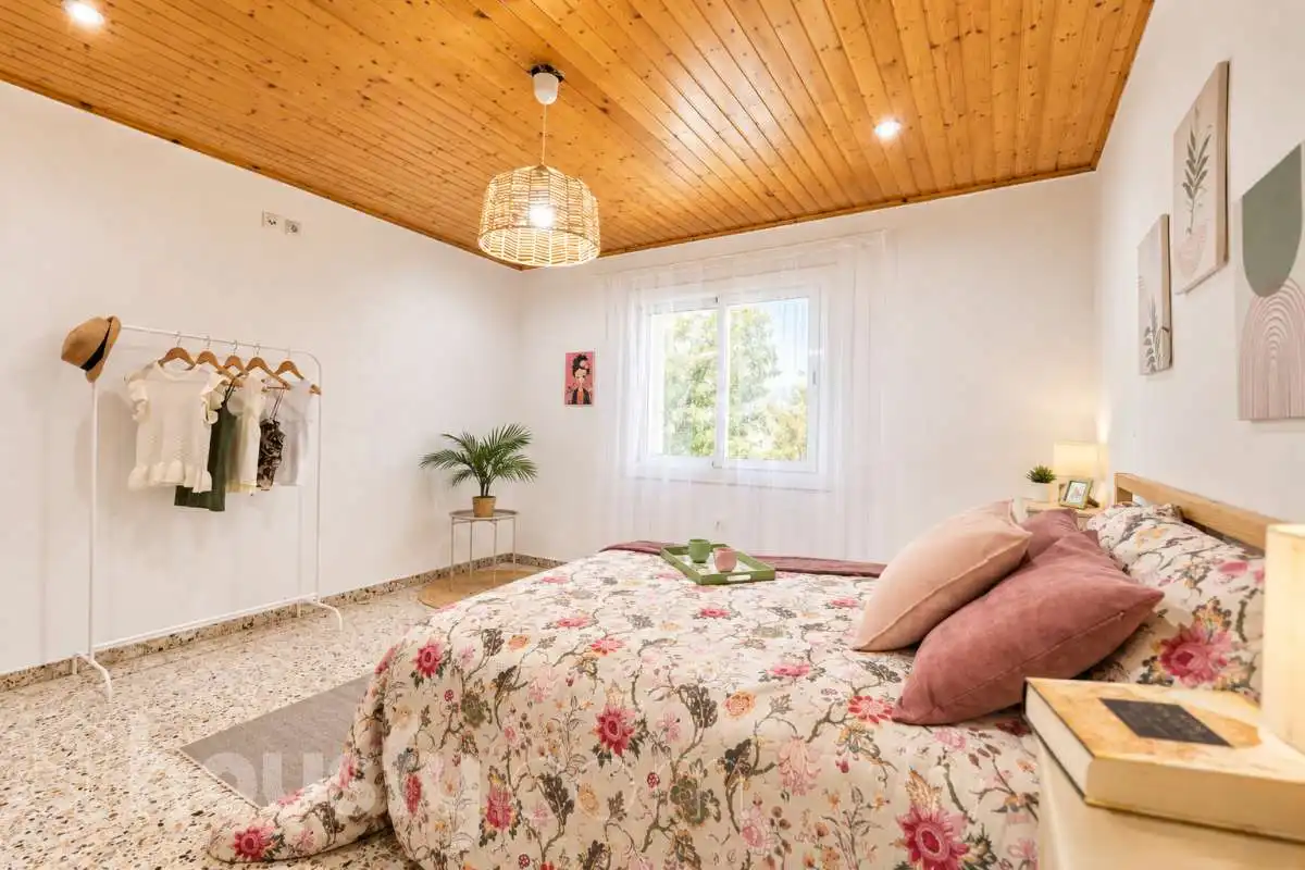 Habitación de Planta baja en venta en El Poal