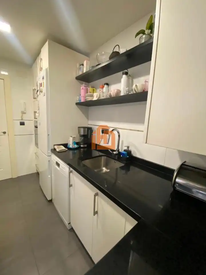 Cocina de Piso en venta en León Capital  con Calefacción y Terraza