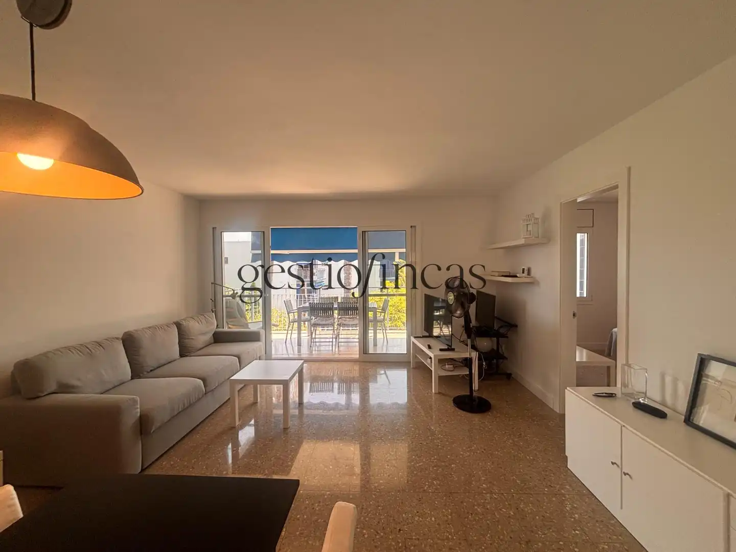 Sala de estar de Apartamento de alquiler en Cambrils con Aire acondicionado, Calefacción y Terraza