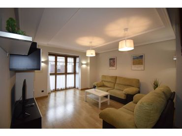 Duplex avec ascenseur à louer à Avenida Cubos