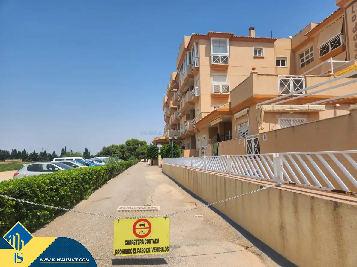 Vista exterior de Apartamento en venta en San Pedro del Pinatar con Aire acondicionado, Calefacción y Terraza