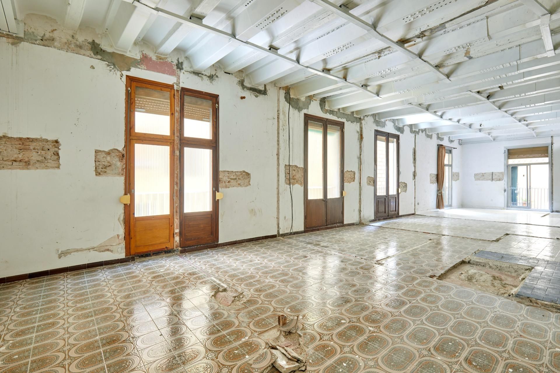Flat for sale in  Madrid Capital  with Balcony