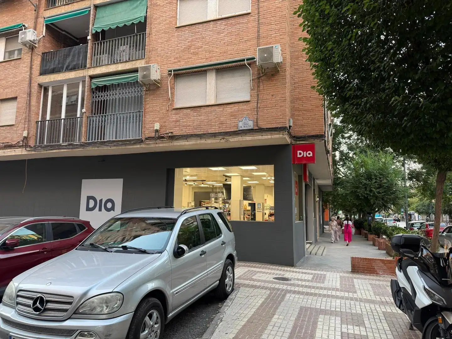 Flat for share in Granada  with Air Conditioner, Terrace and Furnished