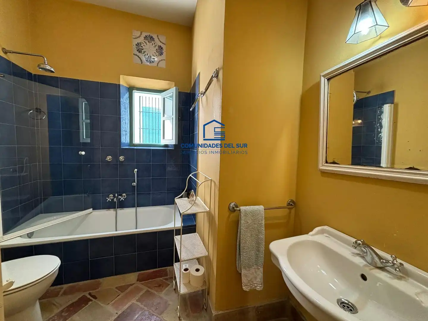 Bany de Casa o xalet de lloguer en El Puerto de Santa María amb Aire condicionat, Terrassa i Piscina