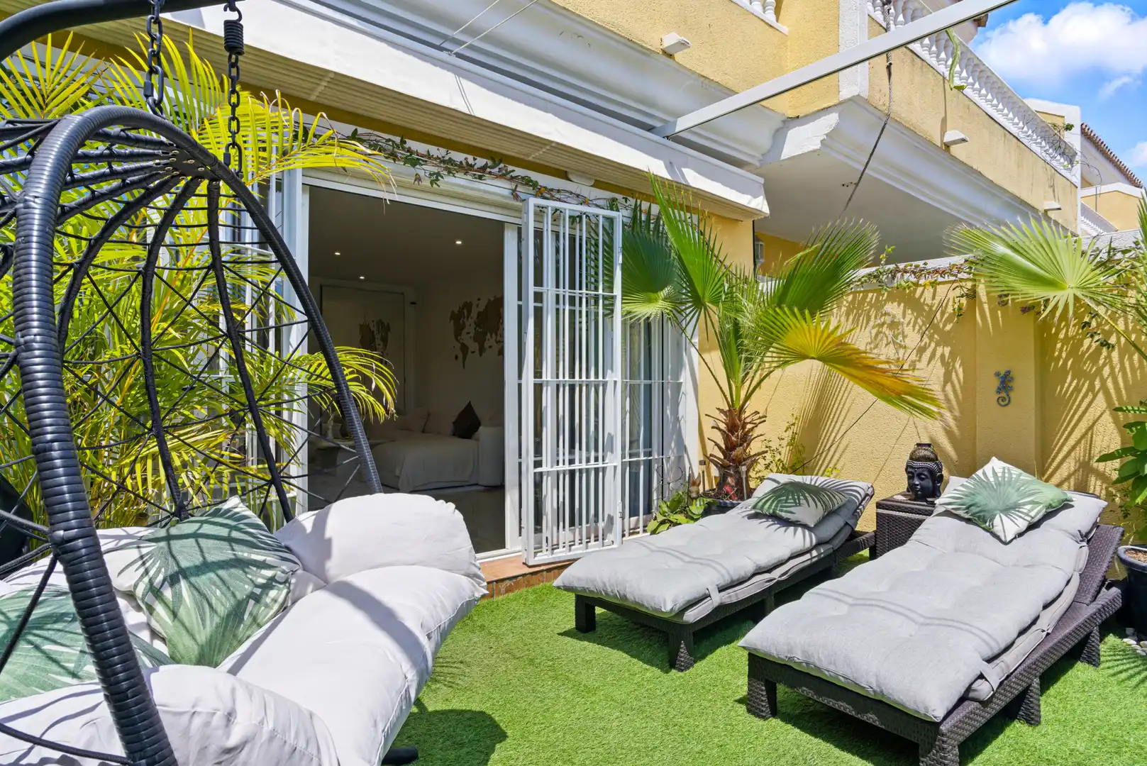 Detached homes for sale in Calahonda