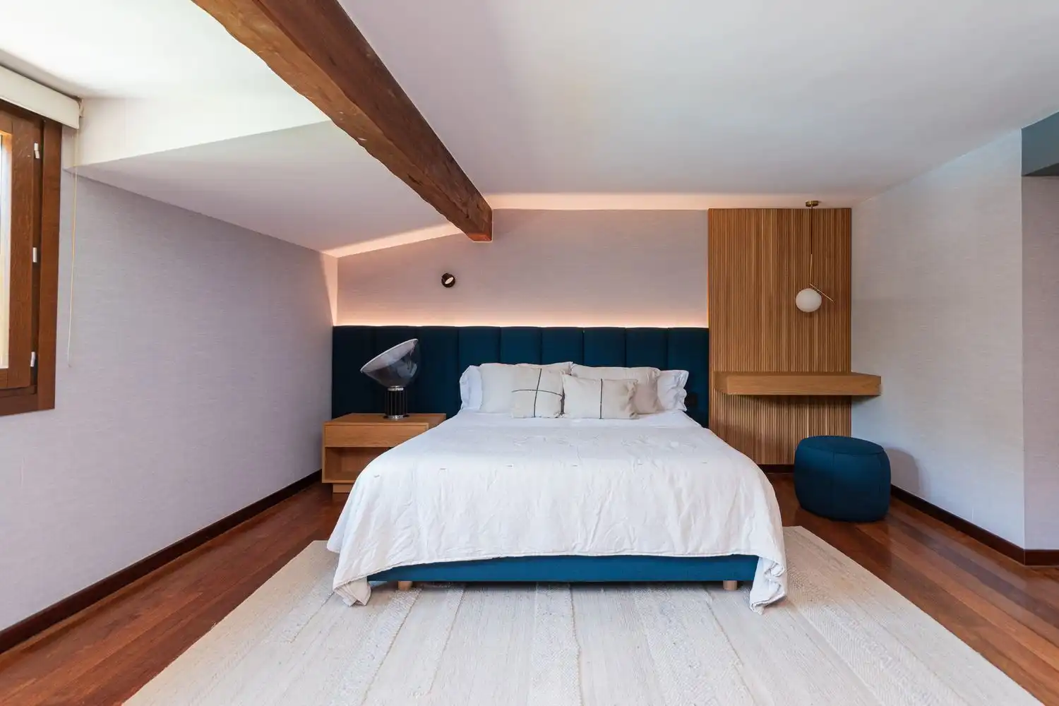 Schlafzimmer von Einfamilien-Reihenhaus zum Verkauf in Boadilla del Monte mit Klimaanlage, Heizung und Abstellraum