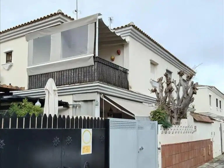 Vista exterior de Apartamento en venta en Gelves