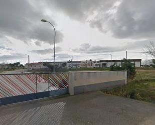 Industrial buildings for sale in Mozárbez