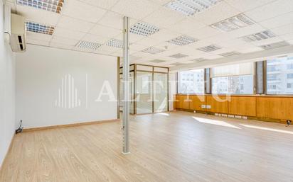 Office to rent in  Barcelona Capital  with Air Conditioner