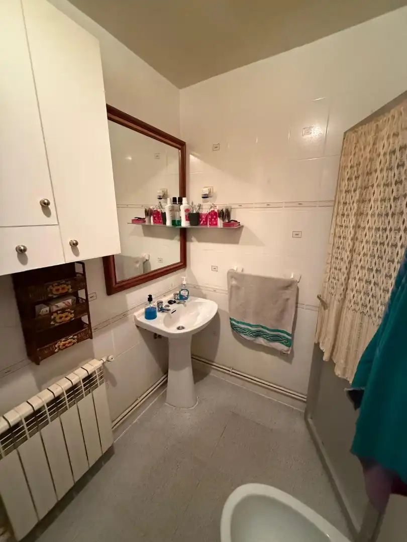 Badezimmer von Einfamilien-Reihenhaus zum Verkauf in Puertollano mit Heizung und Abstellraum