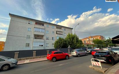 Vista exterior de Pis en venda en Collado Villalba amb Jardí privat, Terrassa i Piscina comunitària