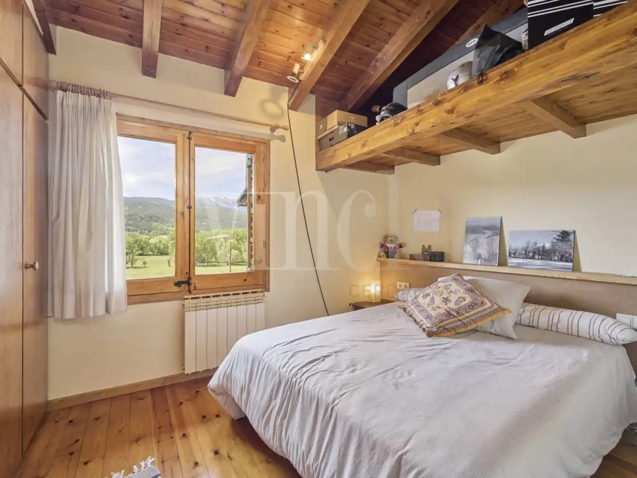 Bedroom of Houses for sale in Puigcerdà  with Heating, Private garden and Parquet flooring