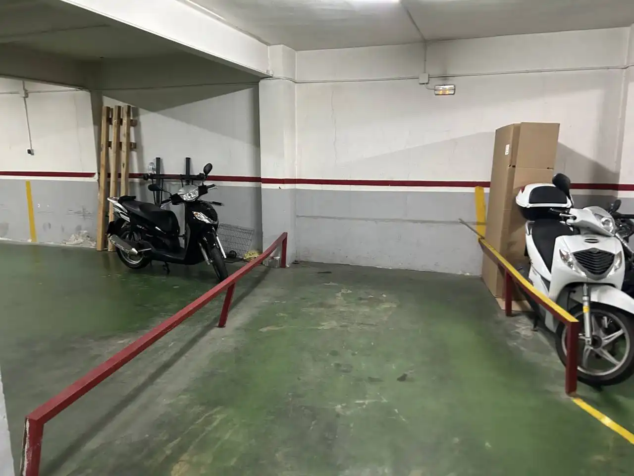 Parking of Garage for sale in Barcelona  with Alarm