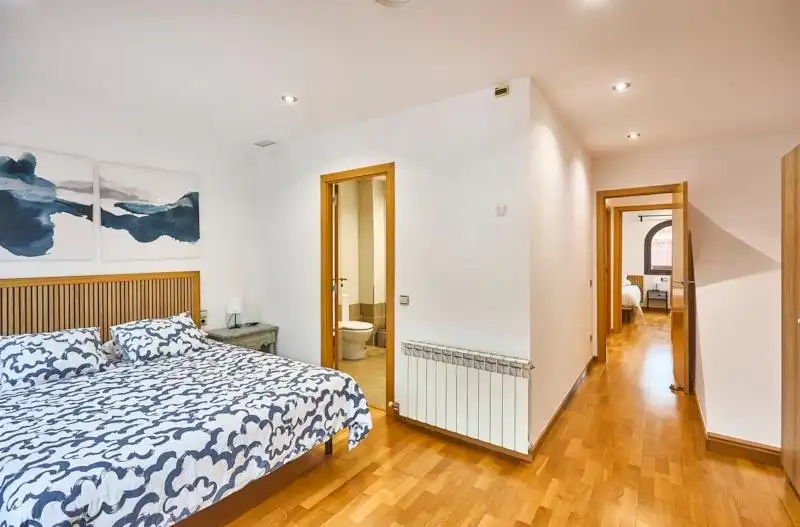 Habitación de Casa adosada en venta en Sant Feliu de Llobregat con Terraza