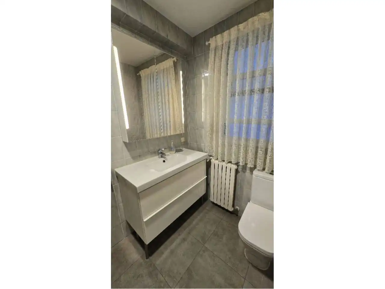 Bany de Apartament en venda en  Logroño amb Calefacció, Parquet i Terrassa