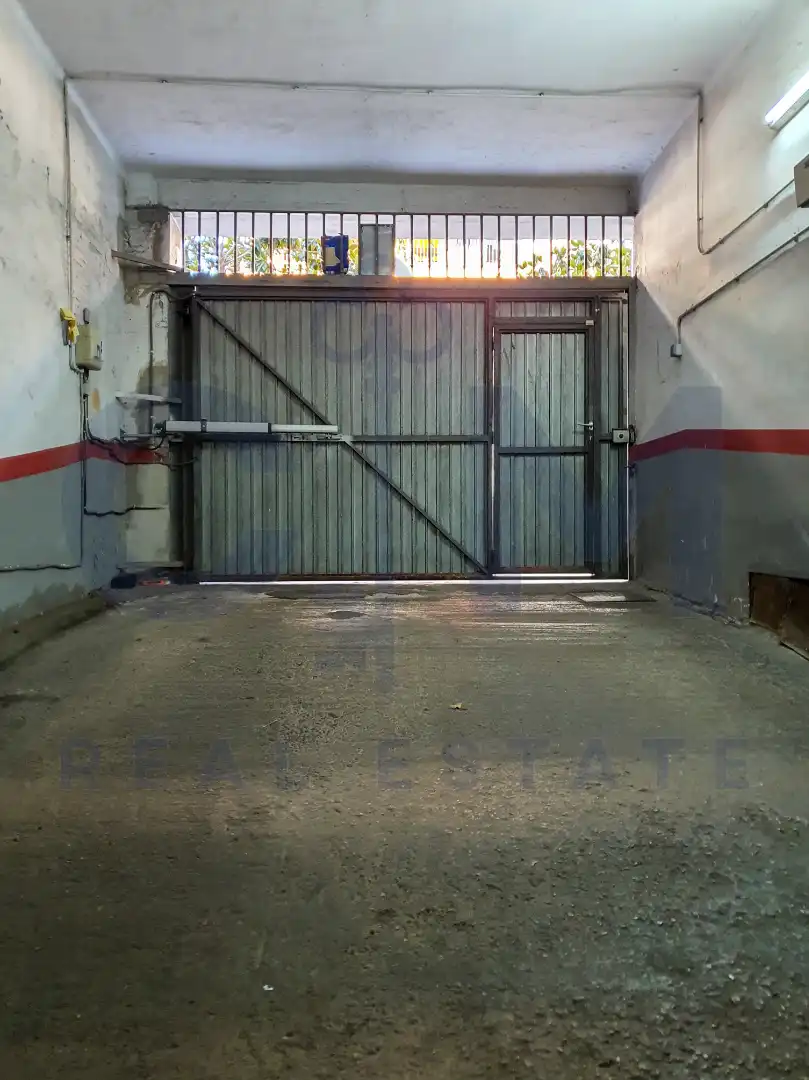Parkplatz von Garage zur Miete in Barcelona