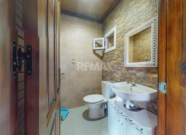 Bany de Casa o xalet en venda en A Cañiza   amb Calefacció, Jardí privat i Parquet