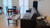 Living room of Flat for sale in Parla  with Heating, Furnished and Community pool