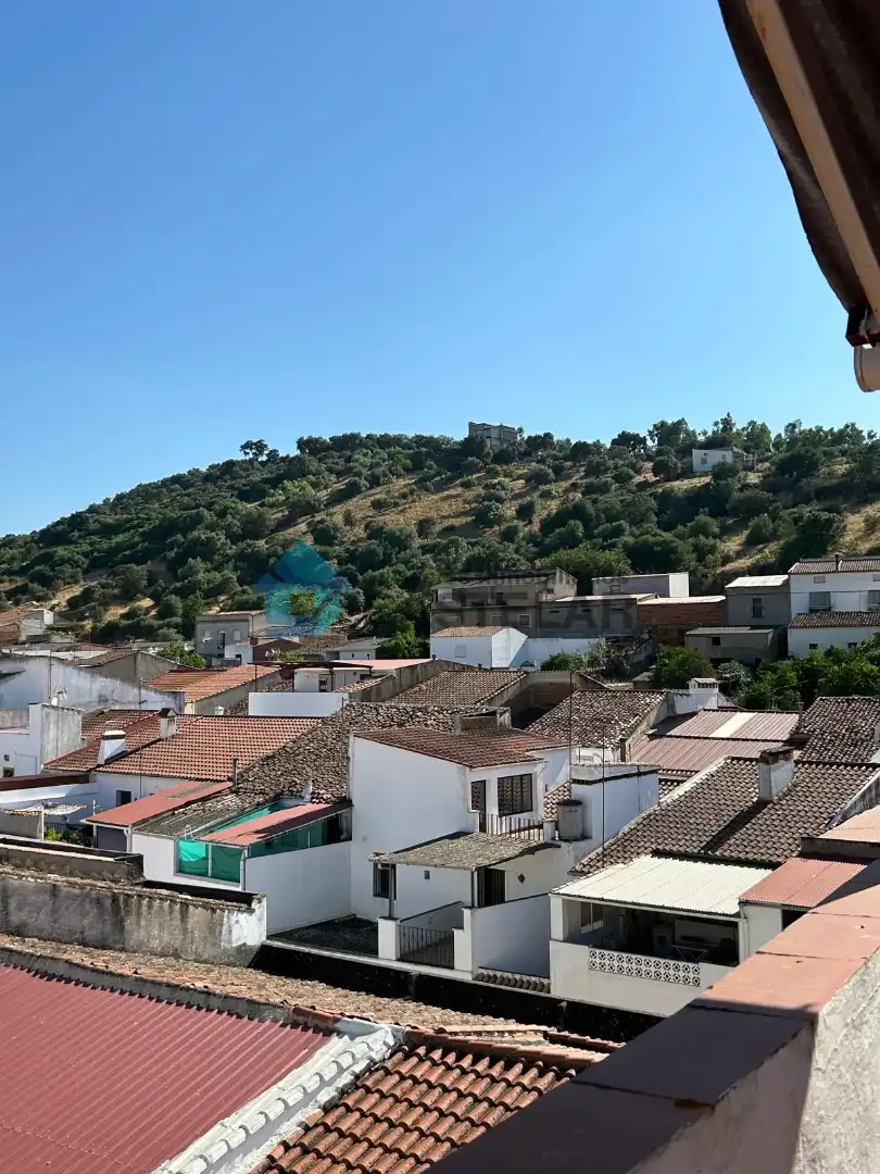 Vista exterior de Casa adosada en venta en Salvaleón con Amueblado