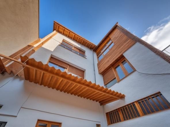 Edifici en venda a dels Marquesos de Palmerola, Sant Hipòlit de Voltregà
