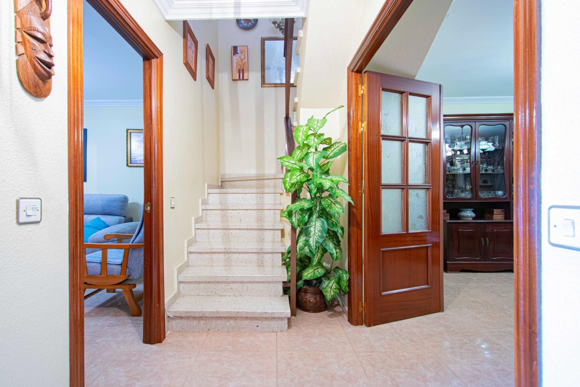 Single-family semi-detached for sale in  Sevilla Capital  with Private garden