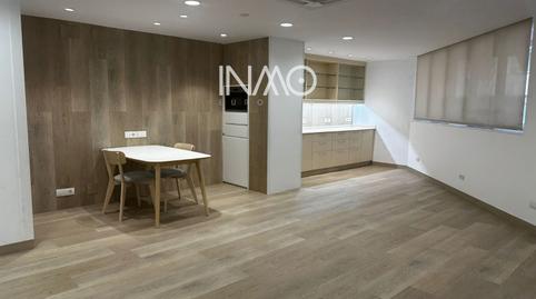 Foto 5 de Oficina de alquiler en Joan Maragall, Mercat, Barcelona