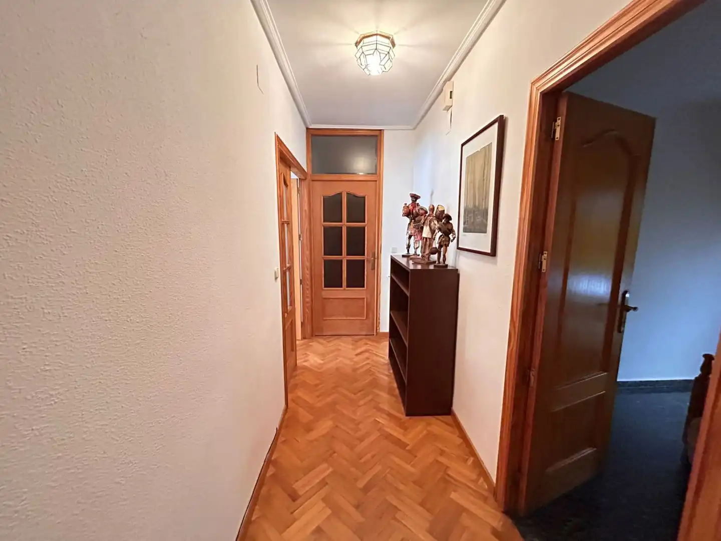 Piso de alquiler en Albacete con Calefacción, Parquet y Balcón