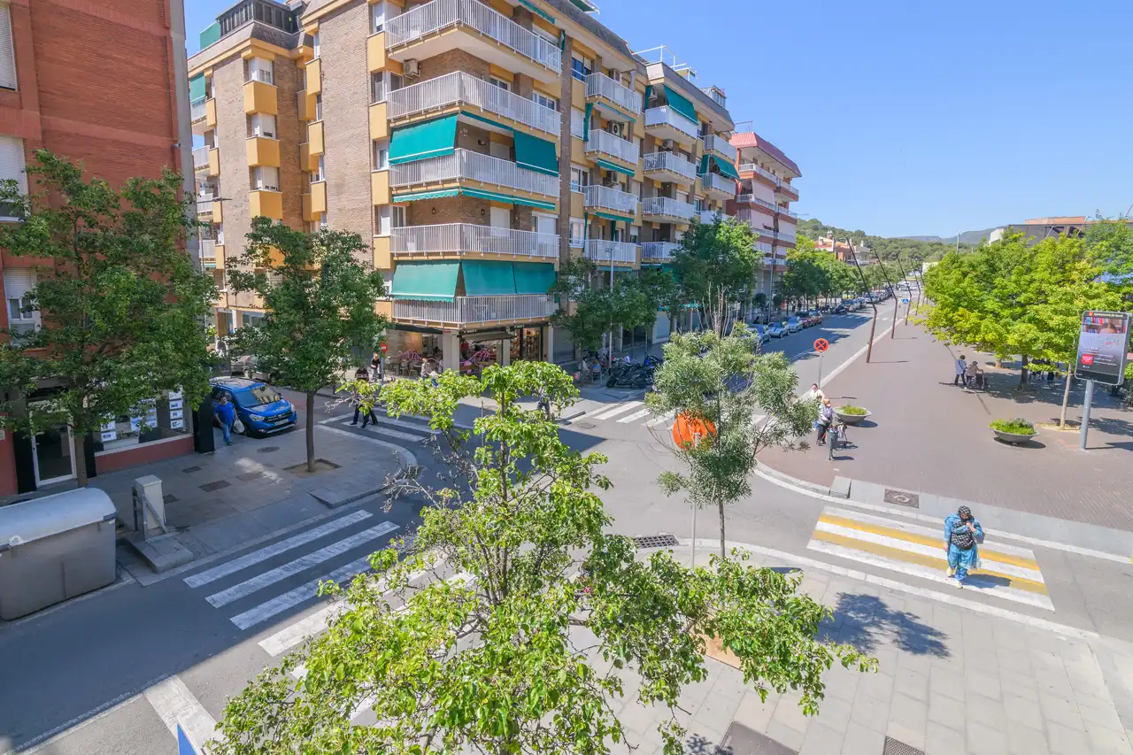 Außenansicht von Wohnung zum Verkauf in Gavà mit Klimaanlage, Heizung und Balkon