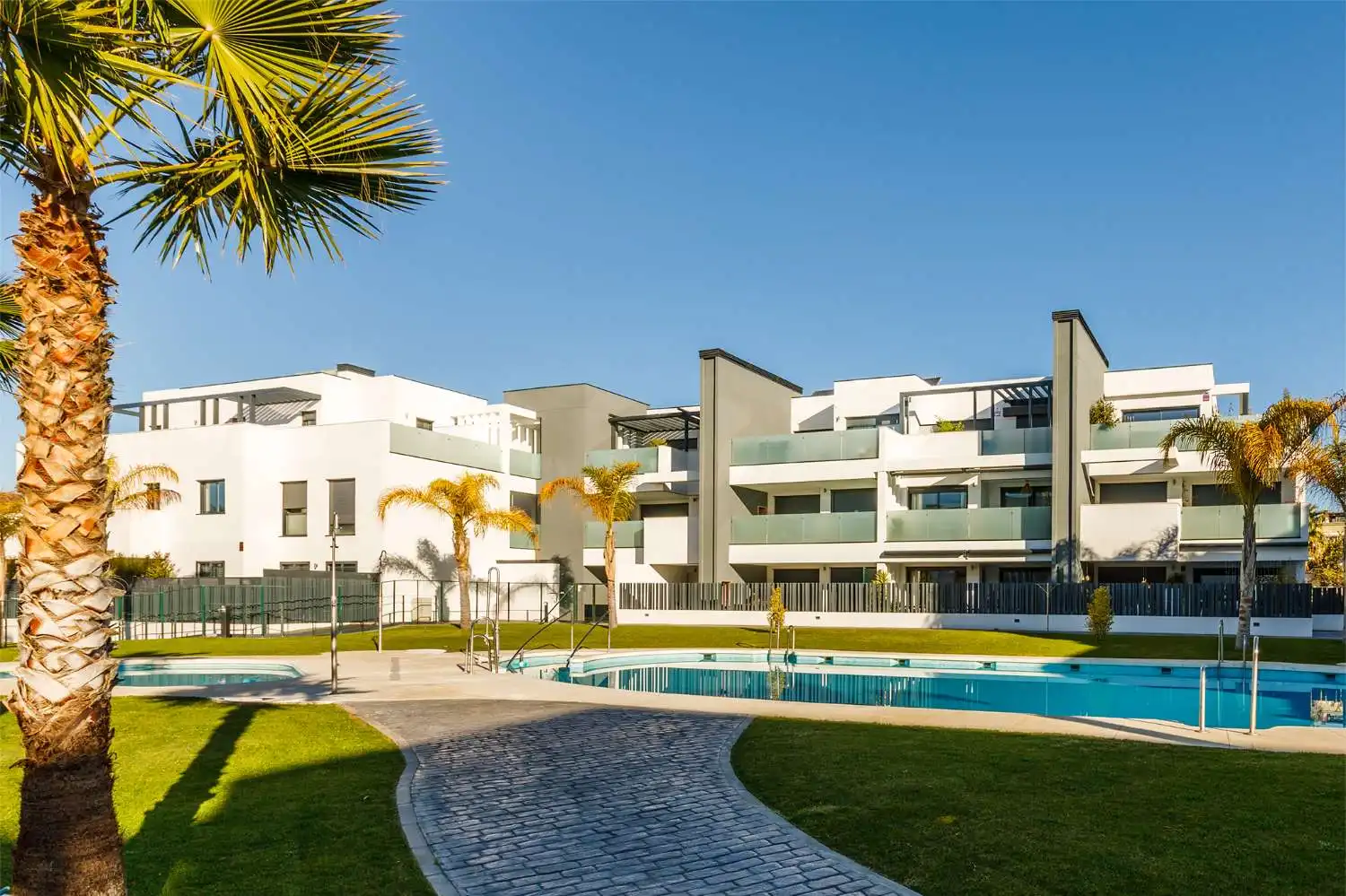 Vista exterior de Apartamento de alquiler en Vélez-Málaga con Terraza