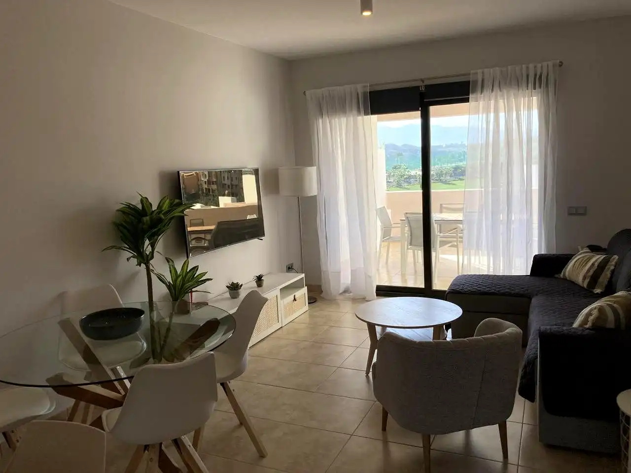 Wohnung zur Miete in Del Mulhacén, Golf Valle Este