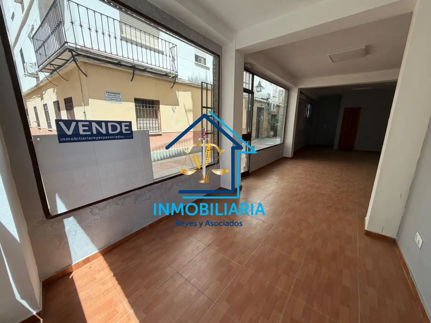 Vista exterior de Local en venta en Córdoba con Aire acondicionado