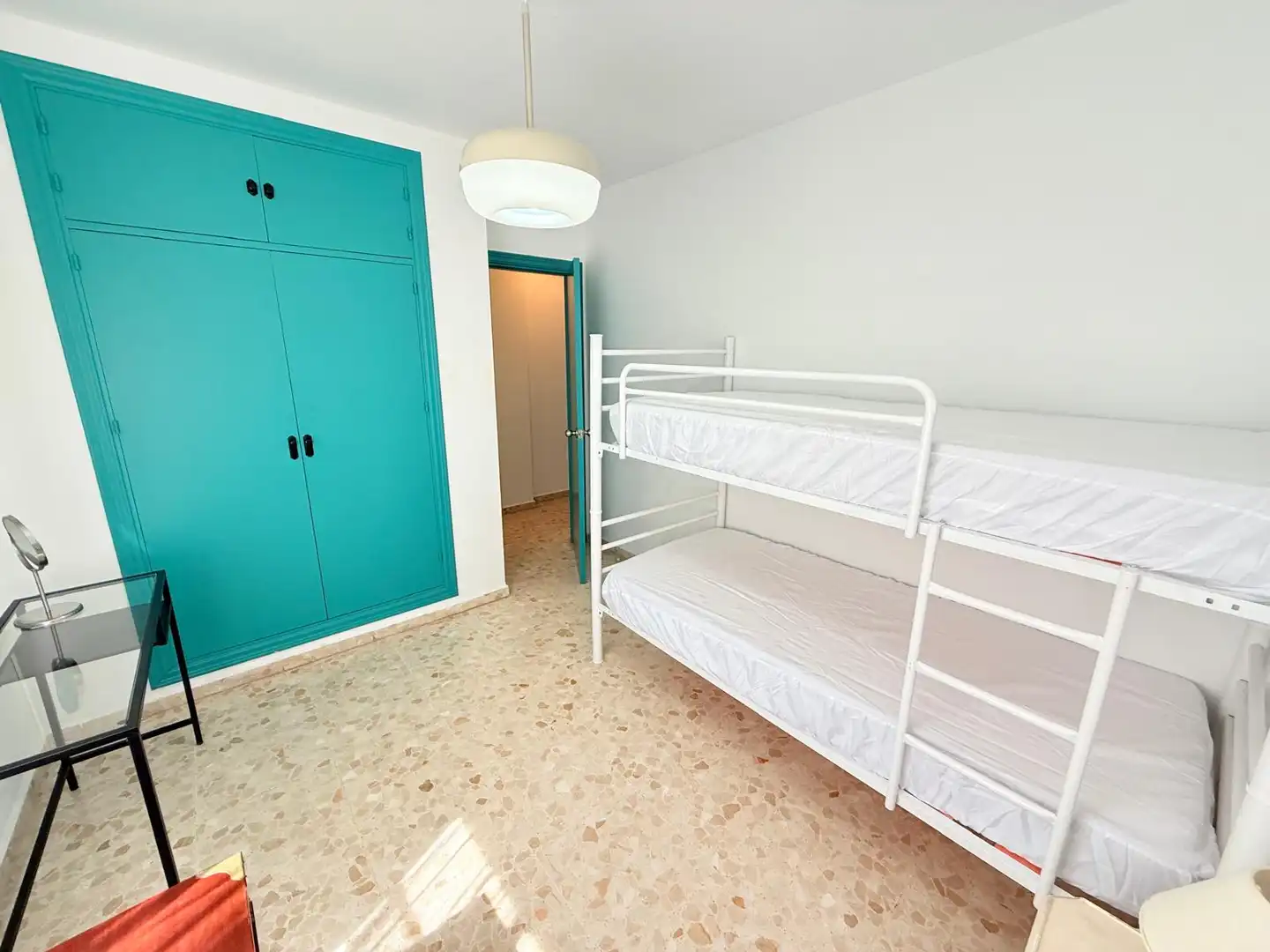 Habitación de Ático de alquiler en Rincón de la Victoria con Aire acondicionado, Terraza y Amueblado