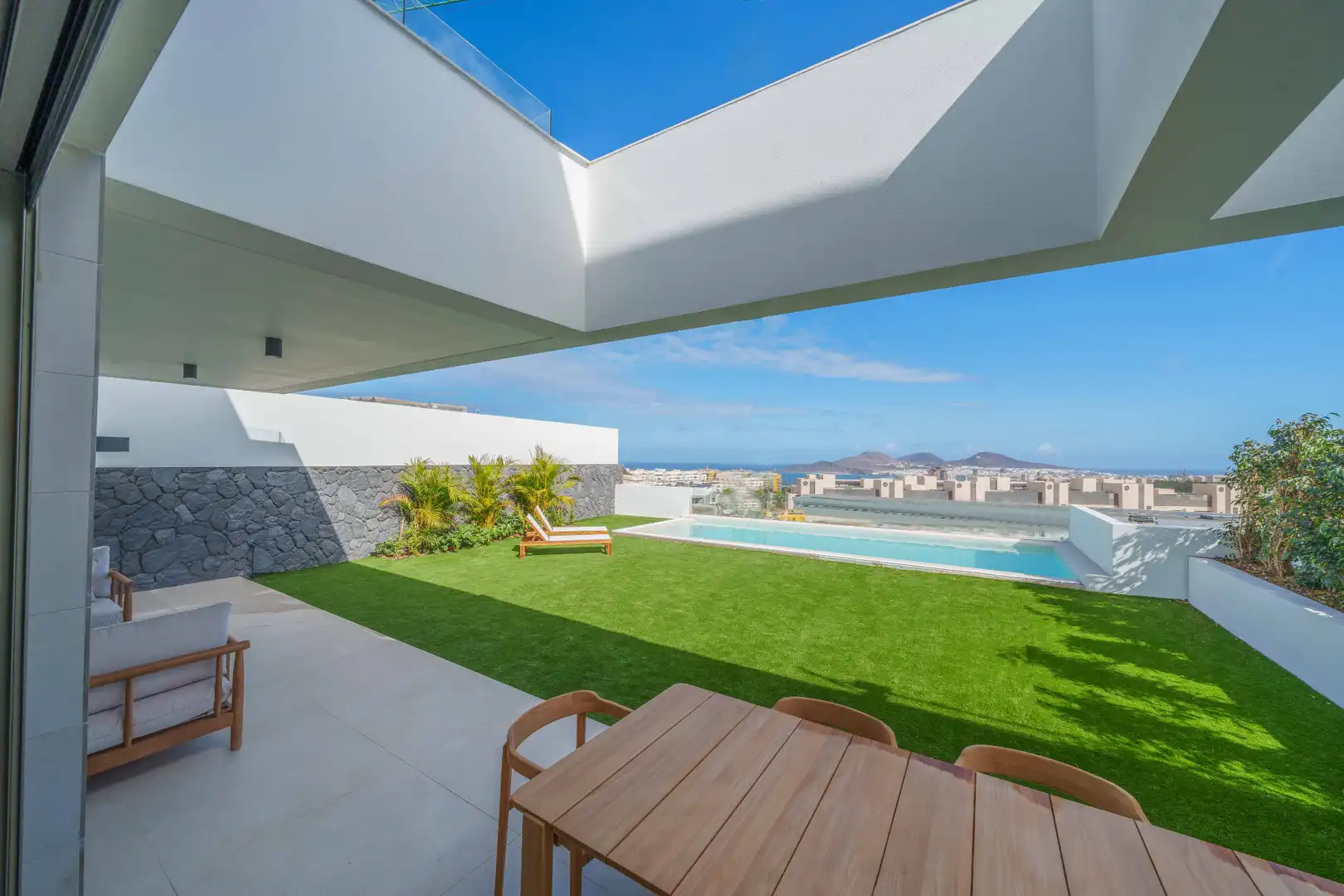 Terrassa de Casa adosada en venda en Las Palmas de Gran Canaria amb Aire condicionat, Jardí privat i Terrassa