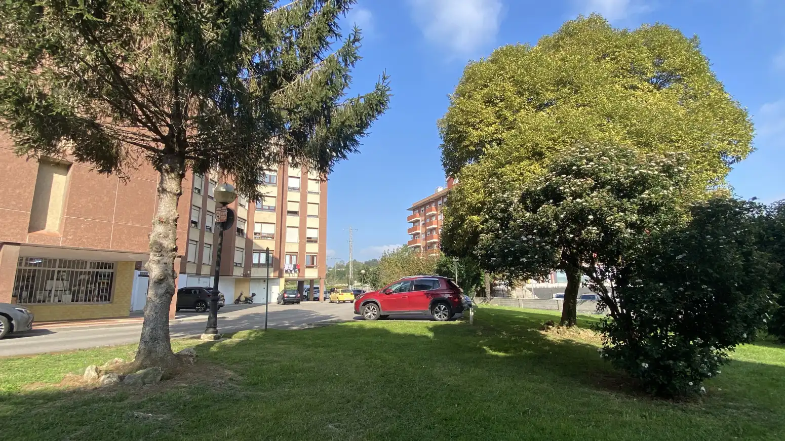 Parkplatz von Garage zum Verkauf in Medio Cudeyo