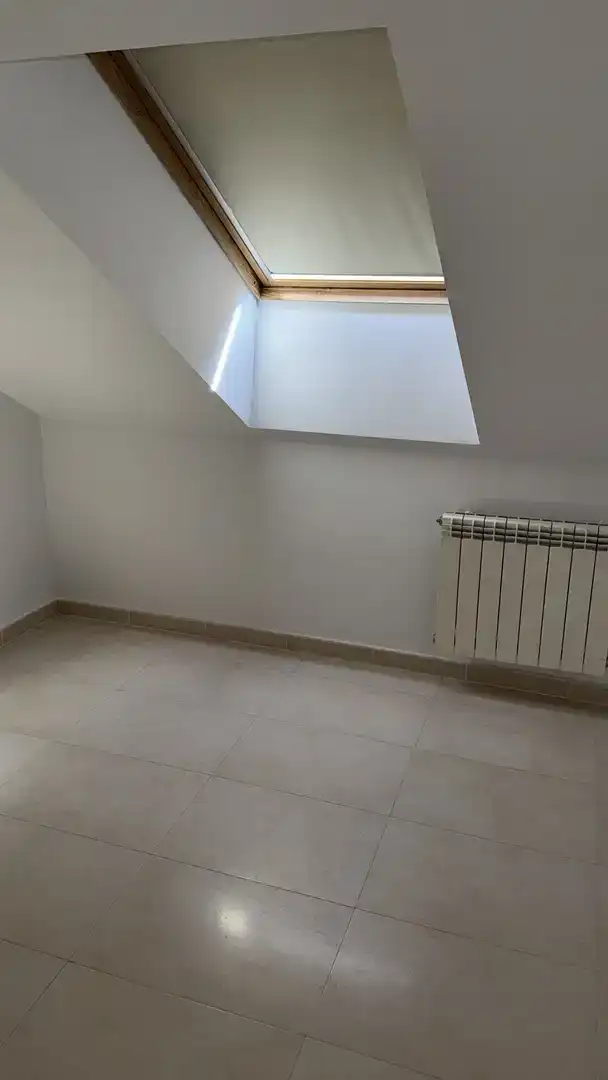 Flat for sale in Valdemoro  with Air Conditioner and Balcony