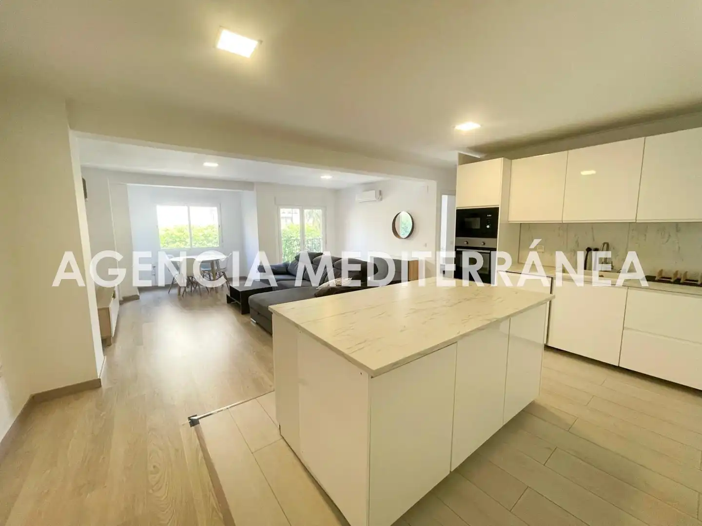 Wohnung zur Miete in Mont-Olivet