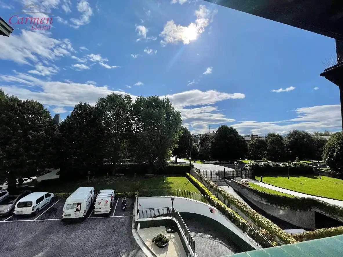 Parking de Dúplex en venta en Getxo  con Calefacción, Terraza y Trastero