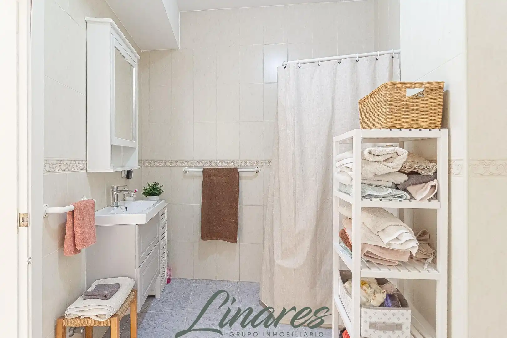Bany de Apartament en venda en Cartagena amb Balcó