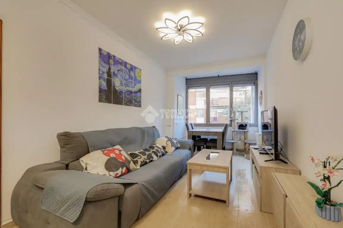Flat with lift for sale in Sant Andreu, imagen 2