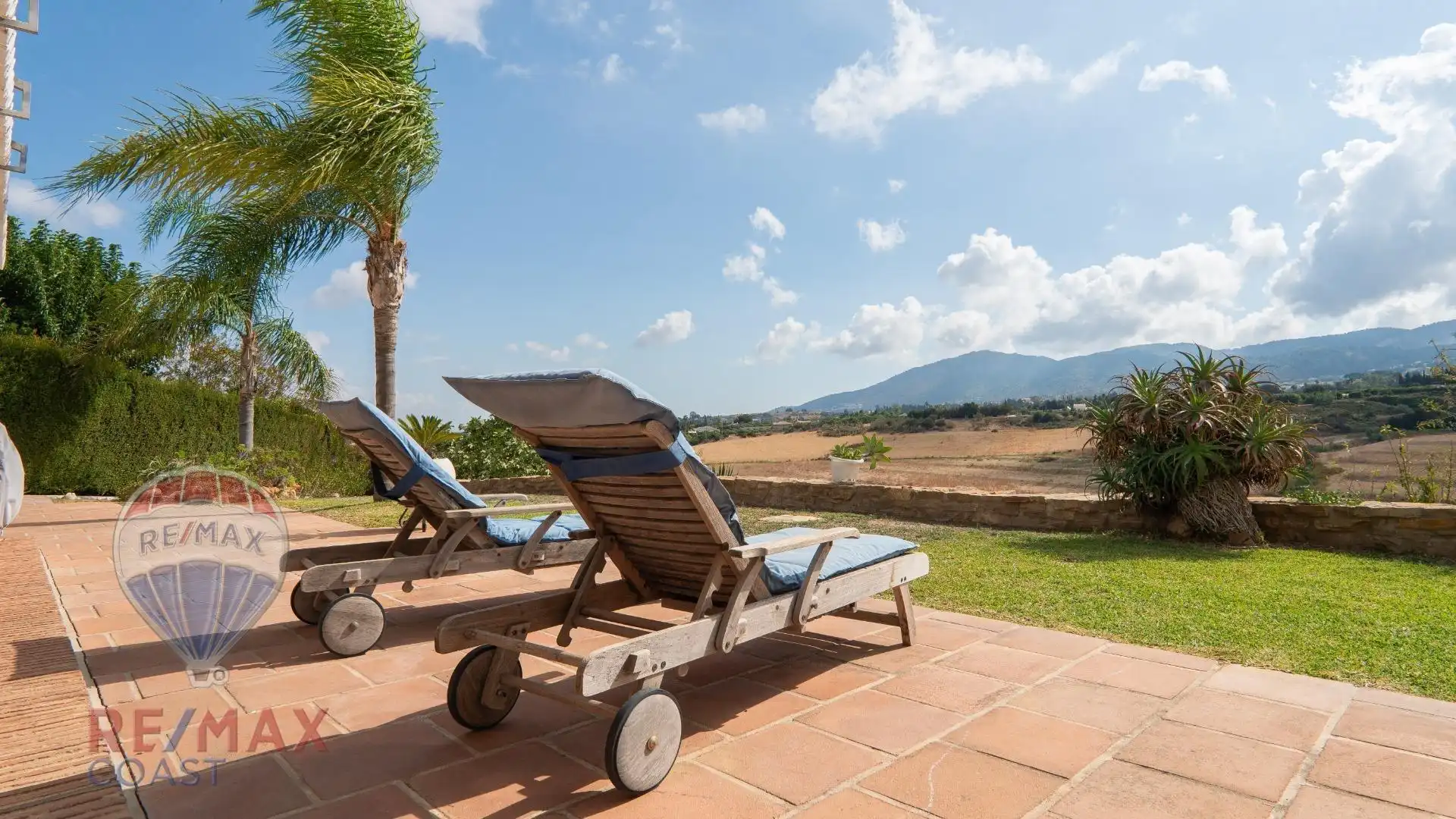 Terrassa de Casa o xalet en venda en Alhaurín de la Torre amb Aire condicionat, Jardí privat i Terrassa